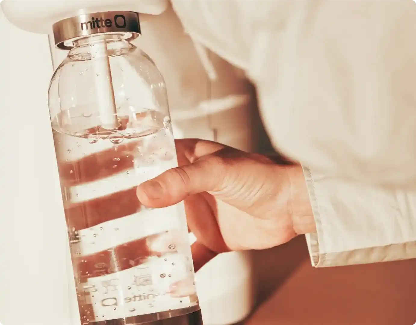 Mitte-Flasche aus Glas